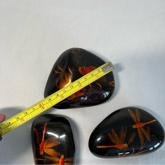 Vintage Koi & dragonfly Stone Ying and Yang Paperweight Dotasco Hand Painted - Picture 4 of 5